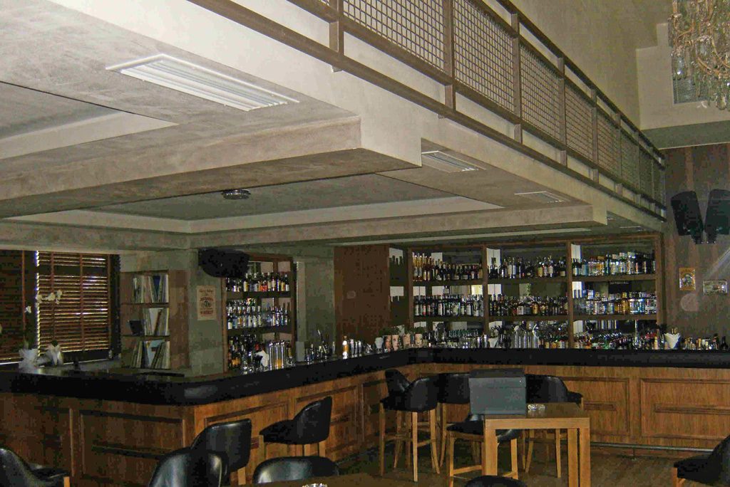 Read more about the article Bar “Bourbon” Γλυφάδα